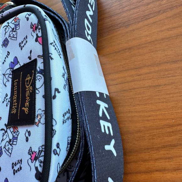 Disney Mickey Minnie Donald Daisy Goofy Loungefly Crossbody (NWT) - Picture 5 of 7